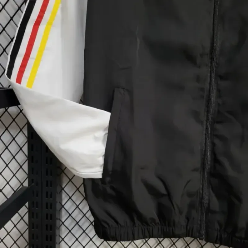 2024/2025 Juventus Windbreaker Football Shirt