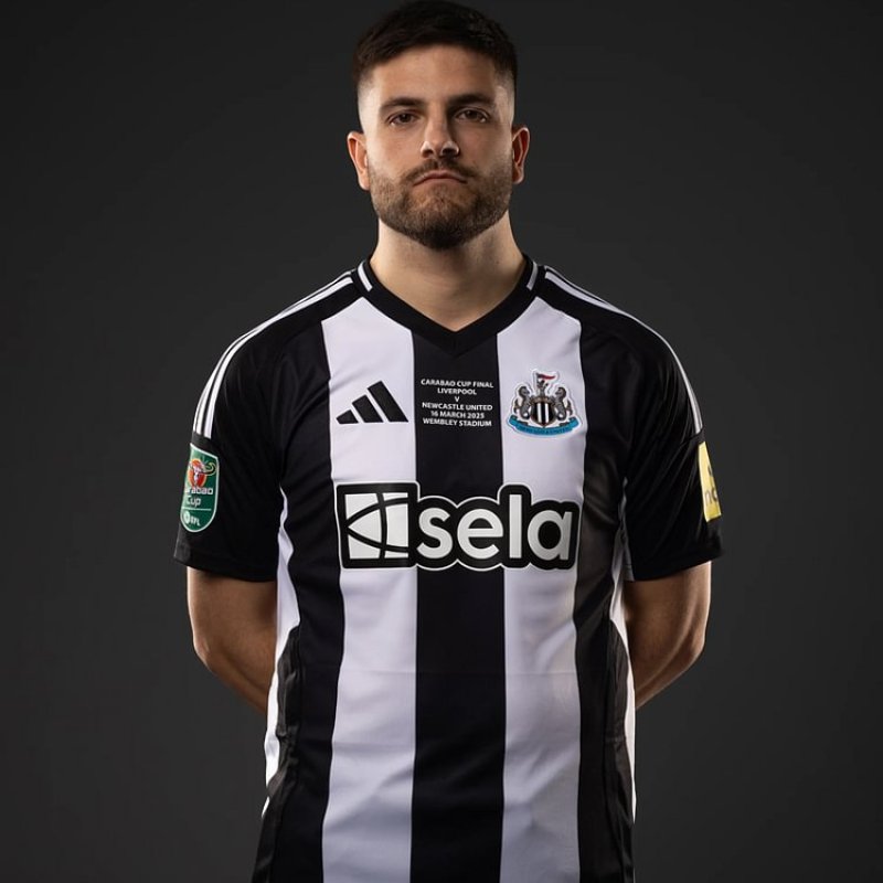 Newcastle United 24/25 Carabao Cup Final Jersey