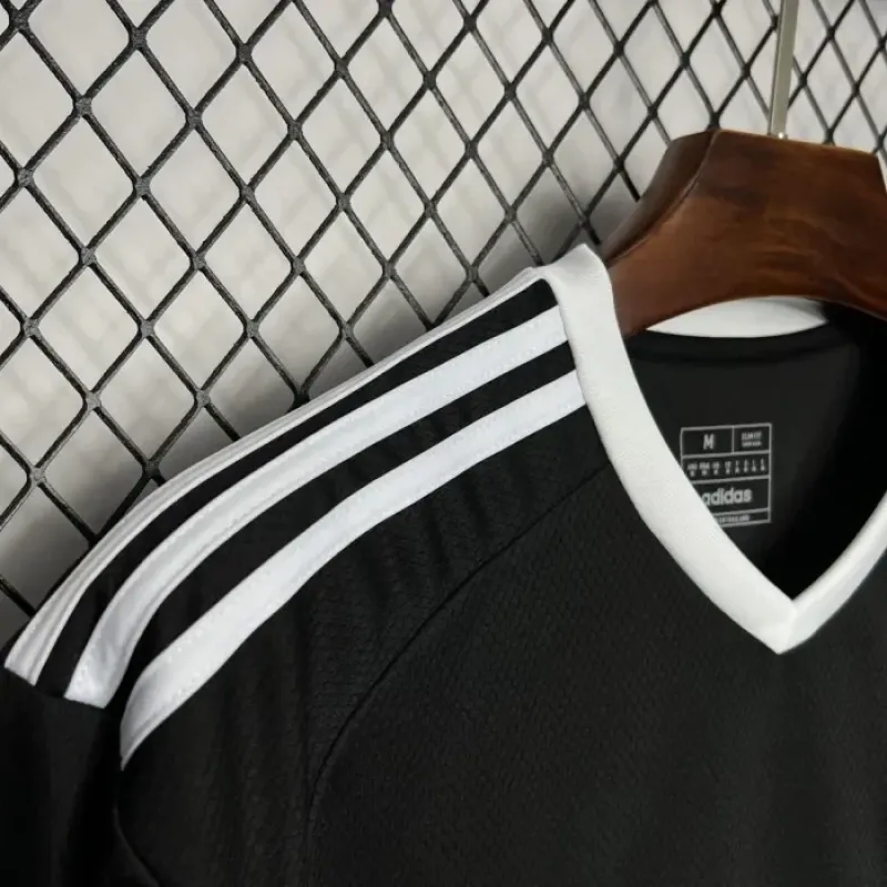 Real Madrid Black Jersey 24/25 Football Kit