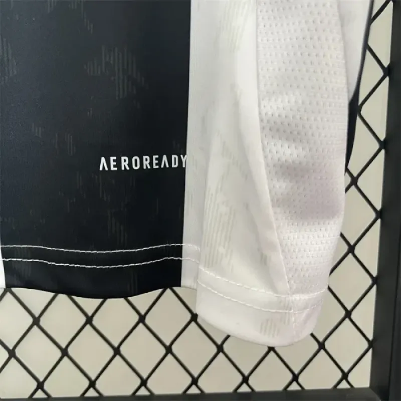24/25 Juventus Home Soccer Jersey
