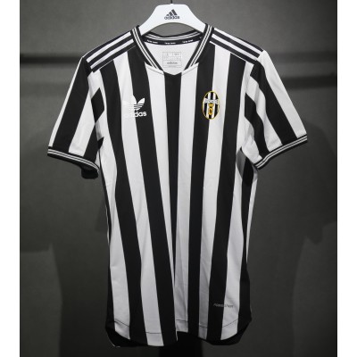 2024 Juventus Retro Training Jersey