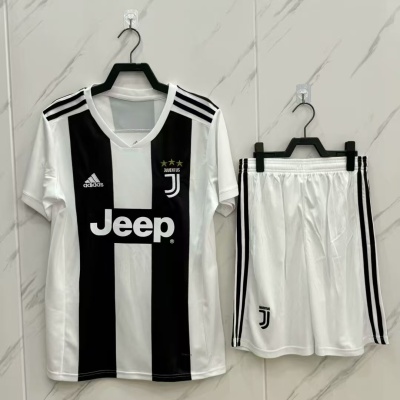 2018/2019 Retro Juventus Football Kits