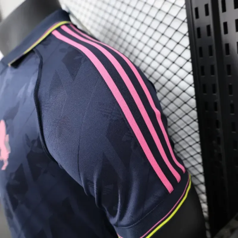 Player Edition - Juventus 24/25 Special Edition Jersey