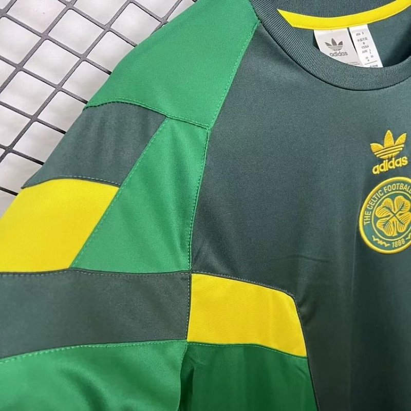 Celtic 24/25 pre-match training uniform