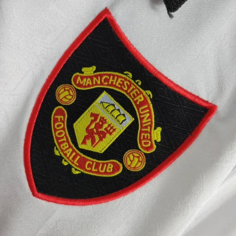 Manchester United 1998/1999 Retro Away Football Shirt
