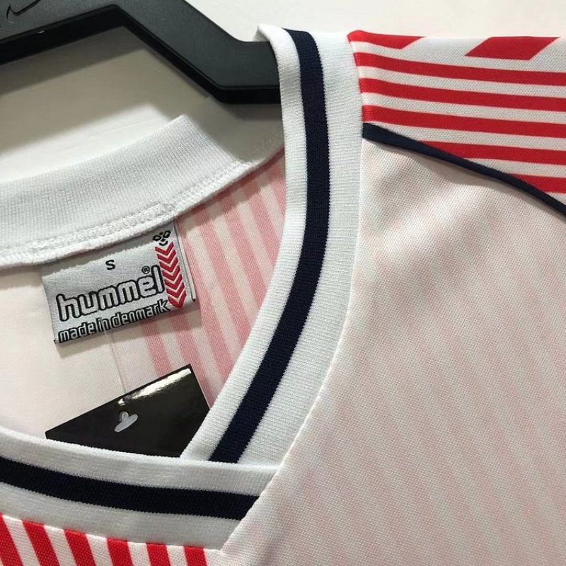 1986 Retro Denmark Away Soccer Shirt