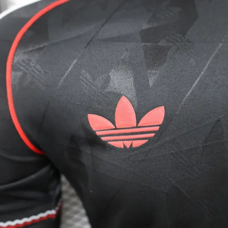 Player Edition - Manchester United 24/25 Retro Football Jersey