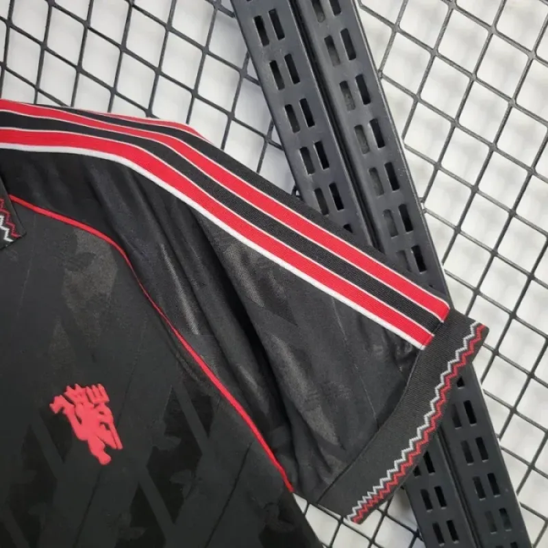 Manchester United 24/25 Retro Football Jersey