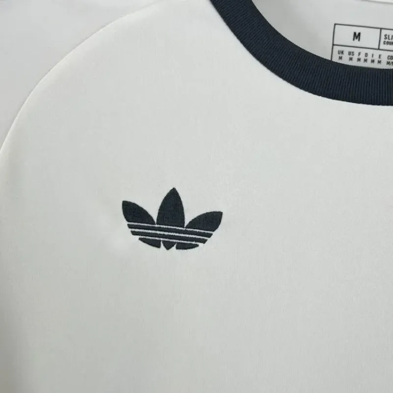 Juventus 24/25 Retro Jersey