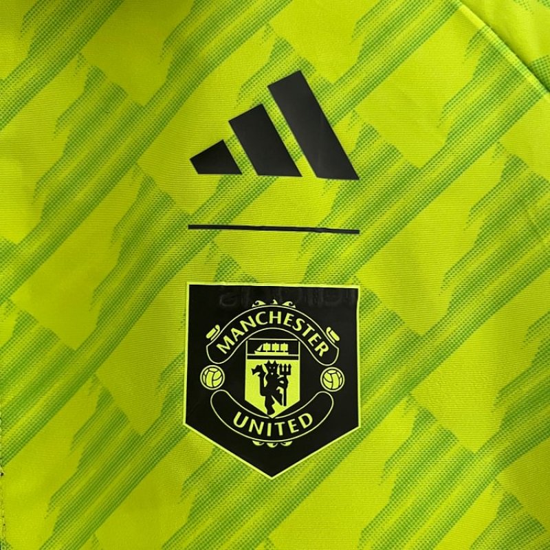 24/25 Manchester United Reversible Windbreaker Soccer Jersey