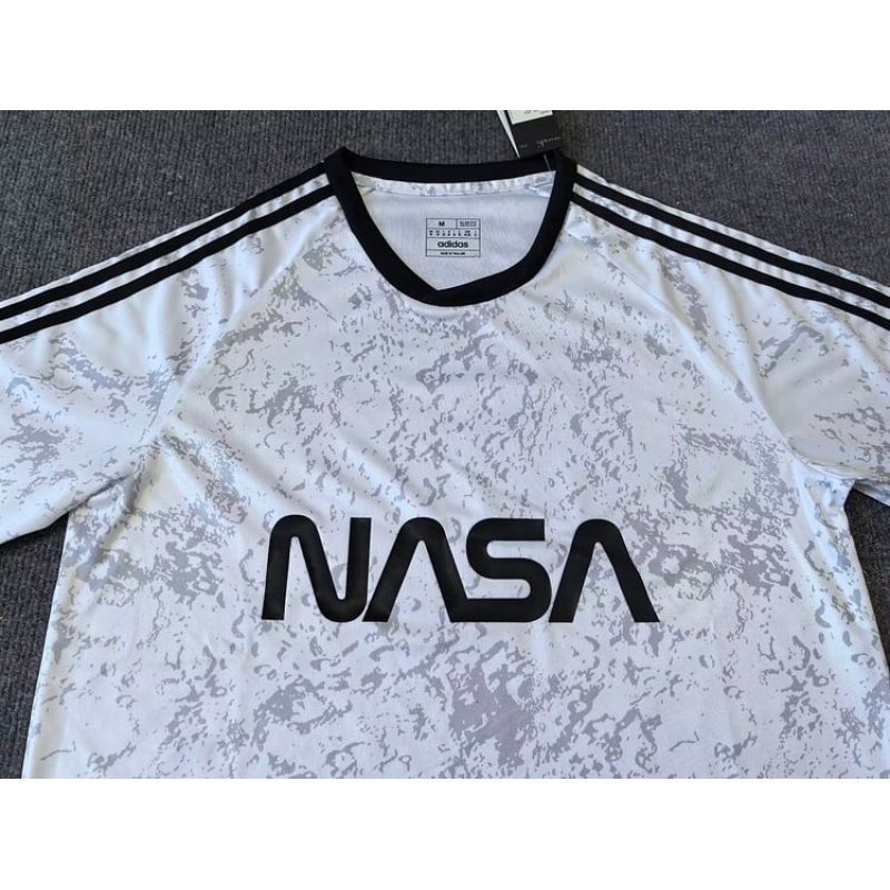 Juventus 24/25 Astronaut Edition Jersey