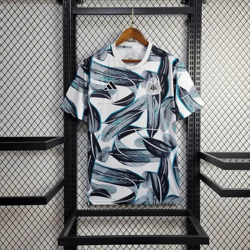 24/25 Newcastle United pre-match kit