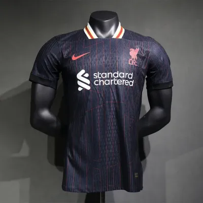 24-25 Liverpool FC Black Player Edition