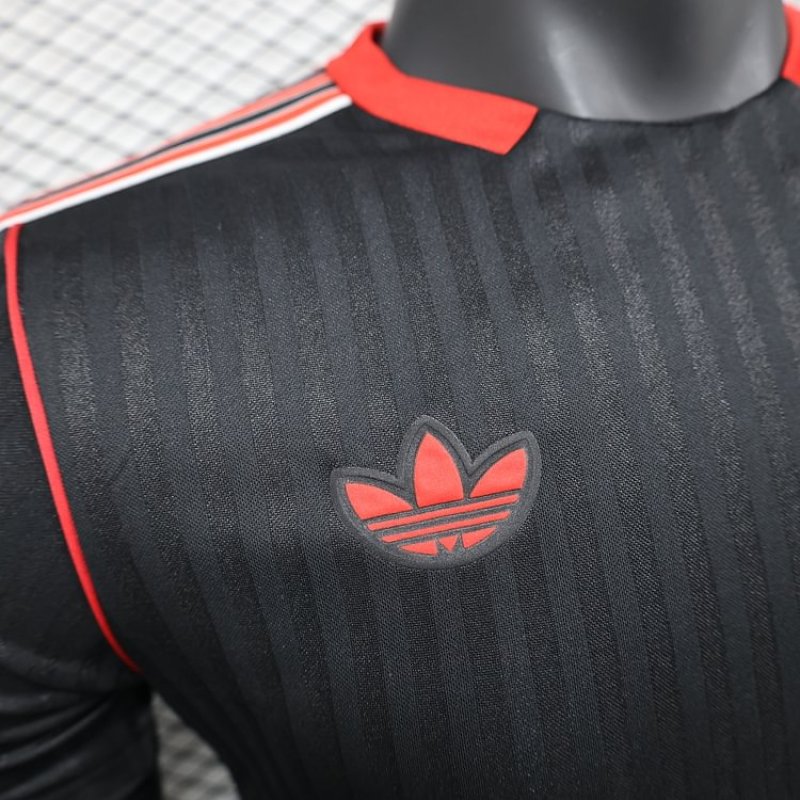 Player Edition - Manchester United 24/25 Retro Football Shirt