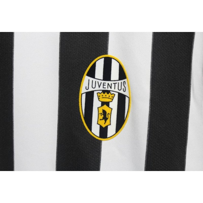 2024 Juventus Retro Training Jersey