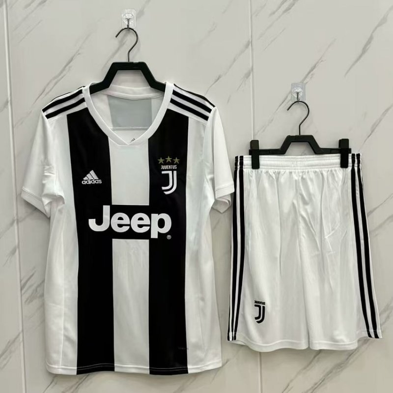2018/2019 Retro Juventus Football Kits