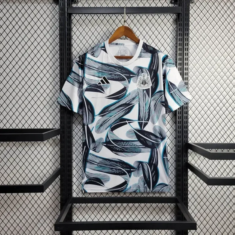 24/25 Newcastle United pre-match kit