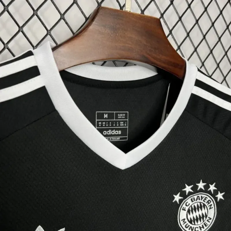 Bayern Munich Training Jersey 24/25 Football Kit