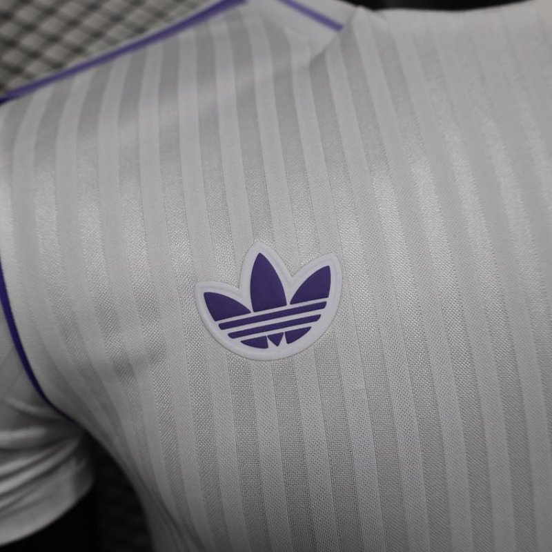 Player Version Real Madrid 2025 Retro Football Jersey