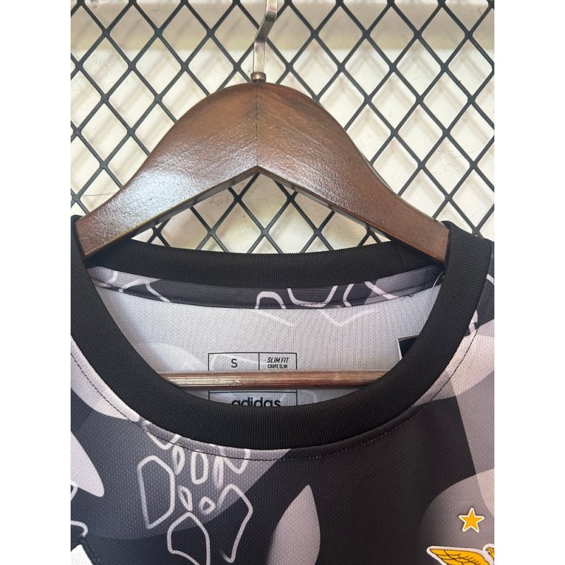 Benfica 24/25 pre-match training uniform