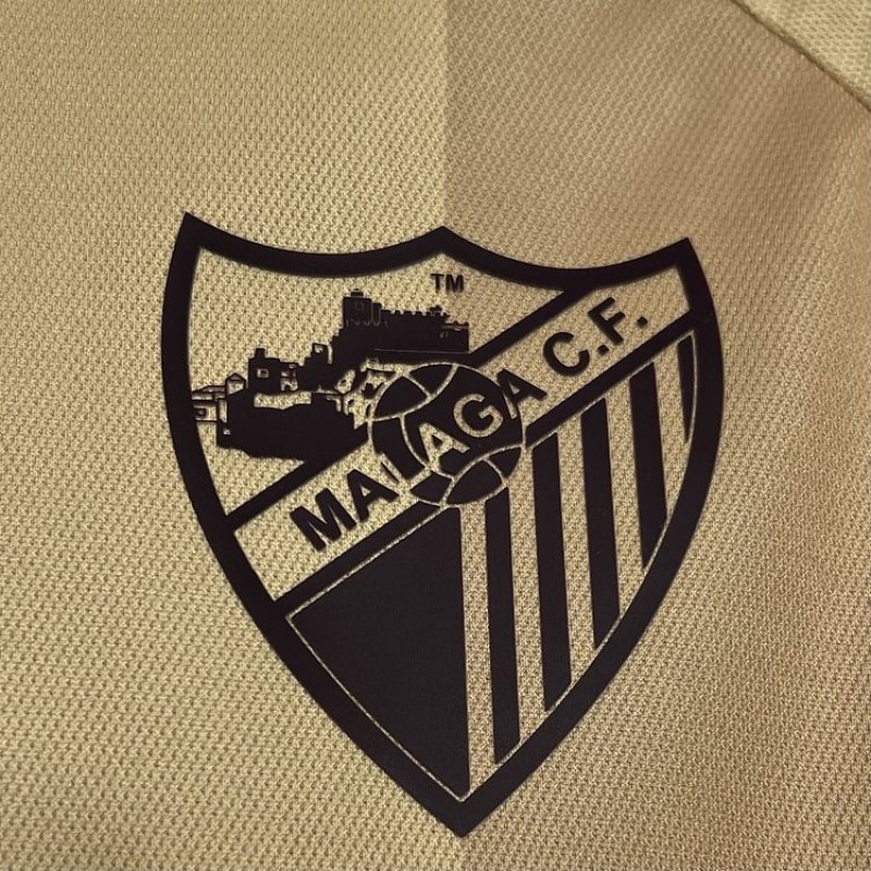 242/25 Málaga season Third football jersey