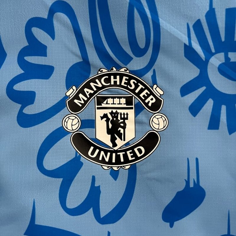 24/25 Manchester United Reversible Windbreaker Soccer Jersey