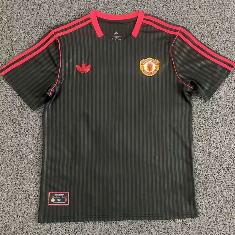 Manchester United 2025 Retro Jersey