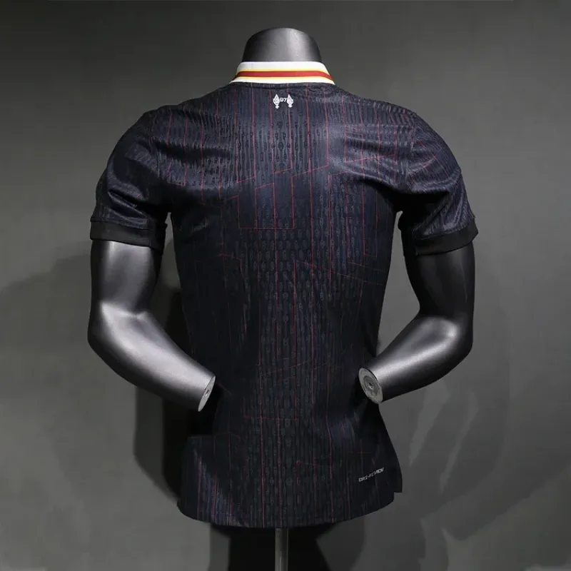 24-25 Liverpool FC Black Player Edition