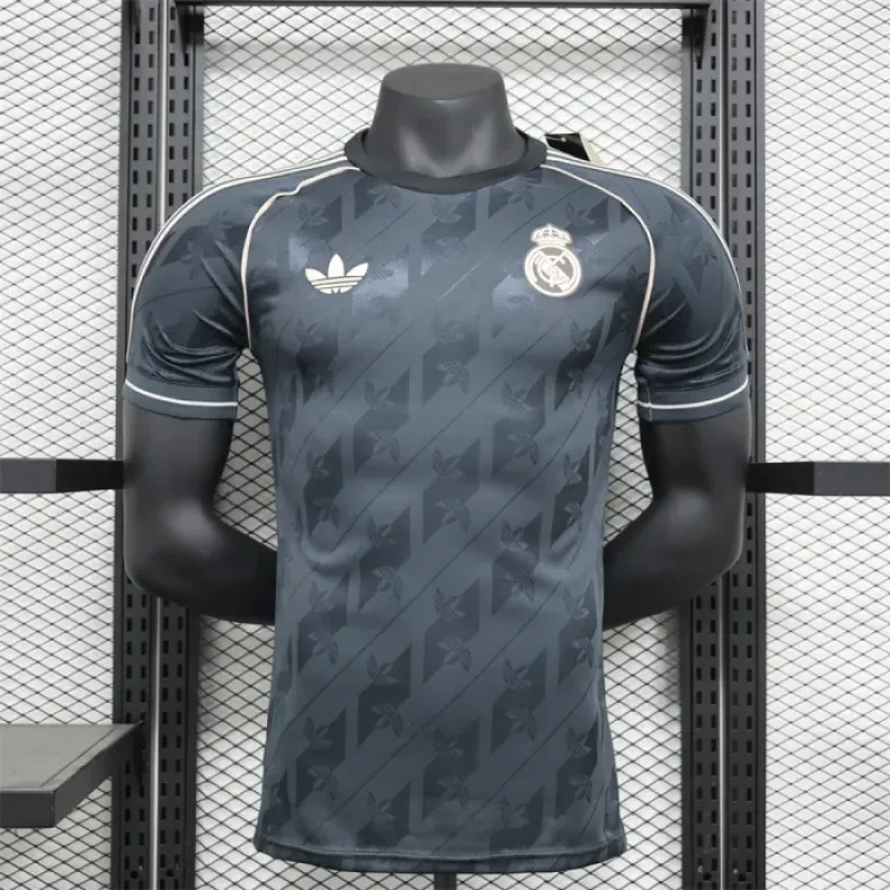Player Version Real Madrid Black Retro Jersey 24/25 Football Jersey