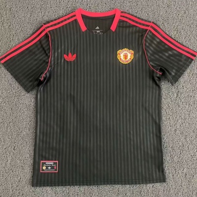 Manchester United 2025 Retro Jersey