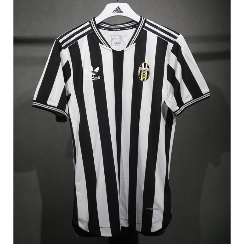 2024 Juventus Retro Training Jersey