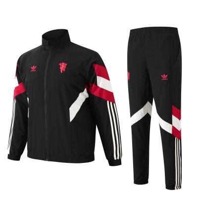 Manchester United 24/25 Retro Windbreaker Kit