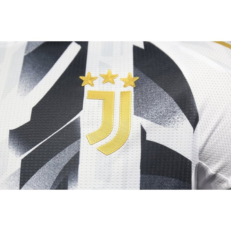 Player Edition - Juventus 24/25 Special Edition Jersey