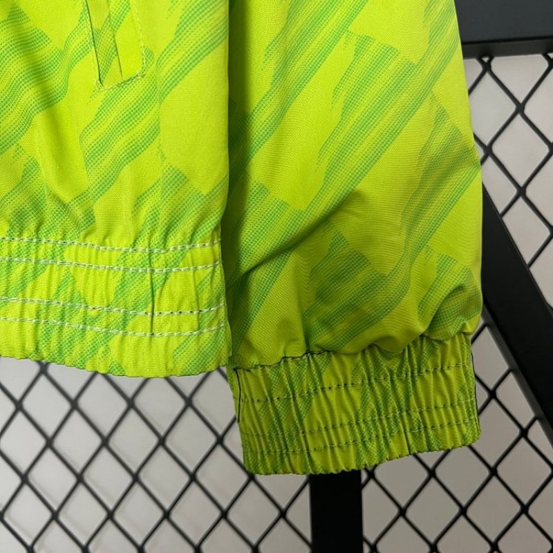 24/25 Manchester United Reversible Windbreaker Soccer Jersey