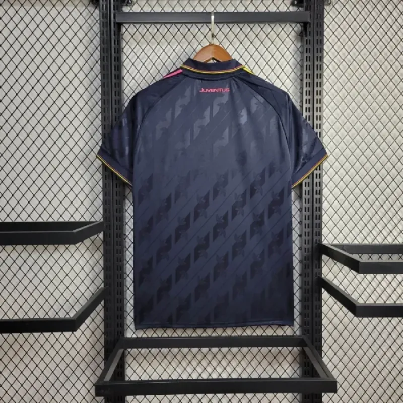 Juventus 24/25 Retro Football Jersey