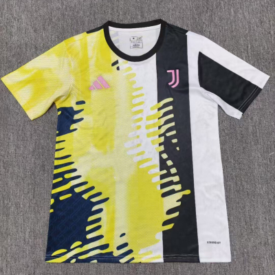 Juventus 24/25 pre-match kit