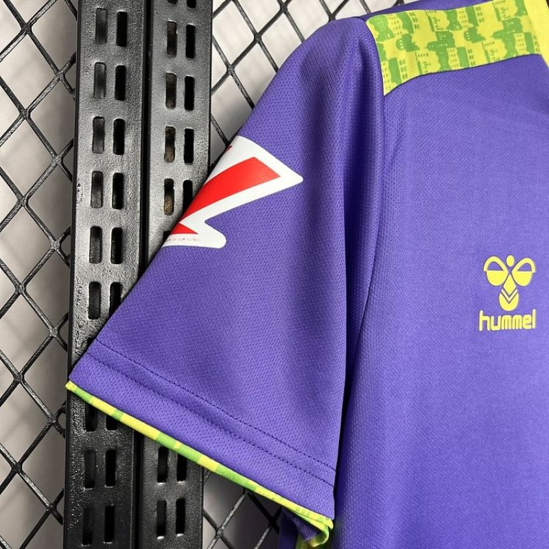 242/25 Málaga season Away football jersey
