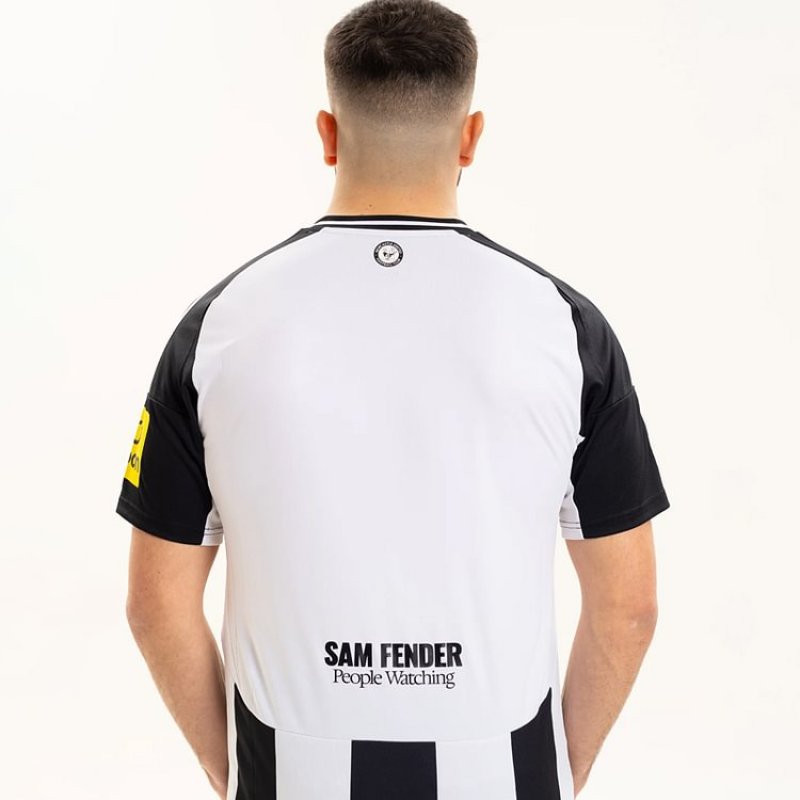 Newcastle United 24/25 Carabao Cup Final Jersey