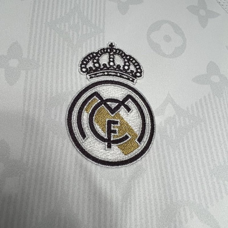 24/25 Real Madrid season joint model clover special edition jersey