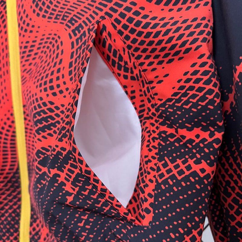 24/25 Manchester United Reversible Windbreaker Soccer Jersey