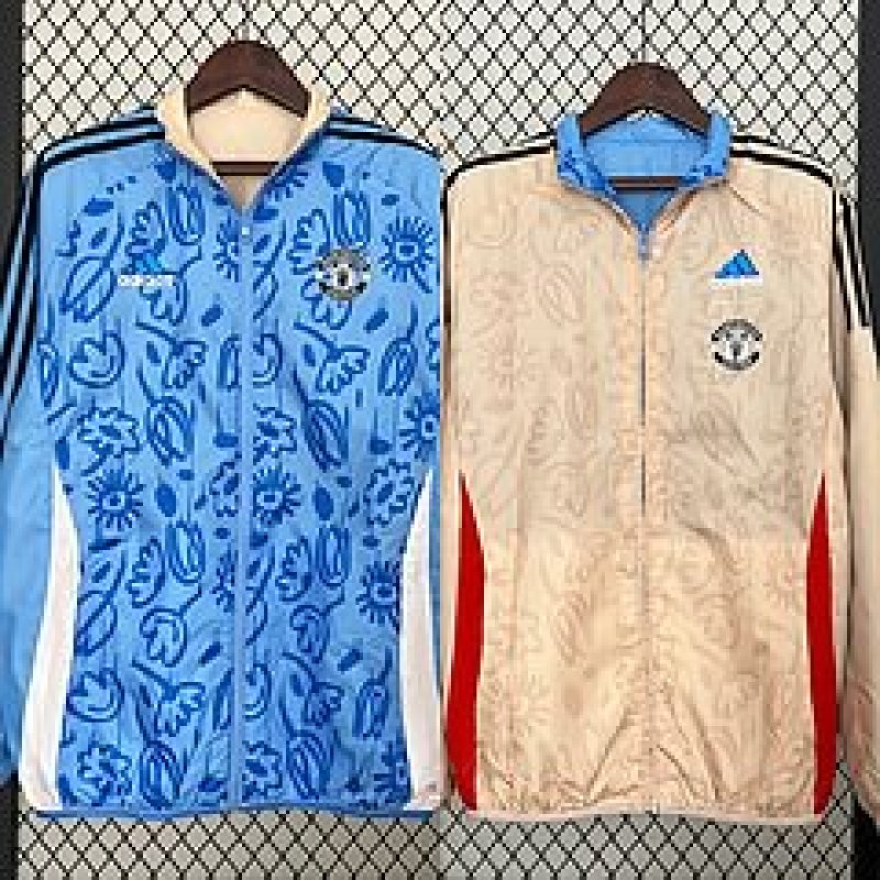 24/25 Manchester United Reversible Windbreaker Soccer Jersey